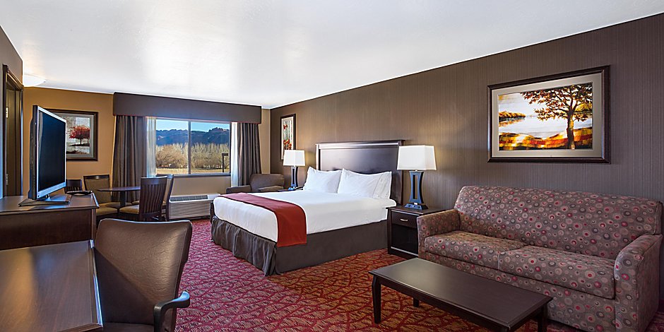 holiday Inn Express Suite king Image